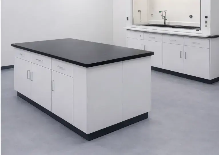 Duvar & Ada Tipi Laboratuvar Tezgah Sistemleri