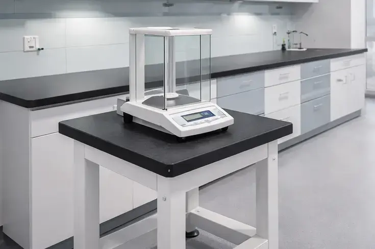 Hassas Cihaz Masaları | Titreşim Sönümleyici Laboratuvar Masaları